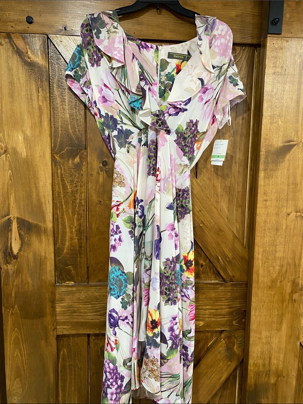 Melanie floral wrap, midi dress size 8. NWT gorgeous spring dress